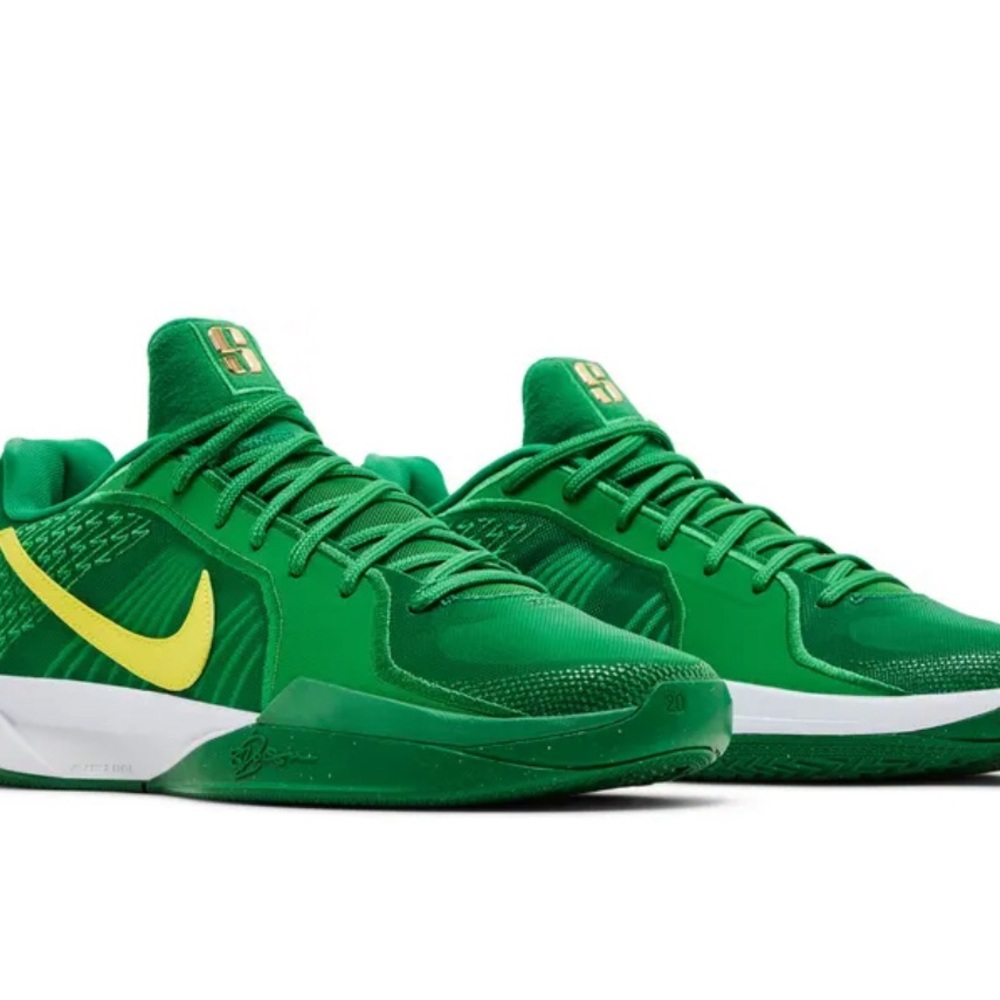 Nike ladies Athletic Shoes in Green and Yellow